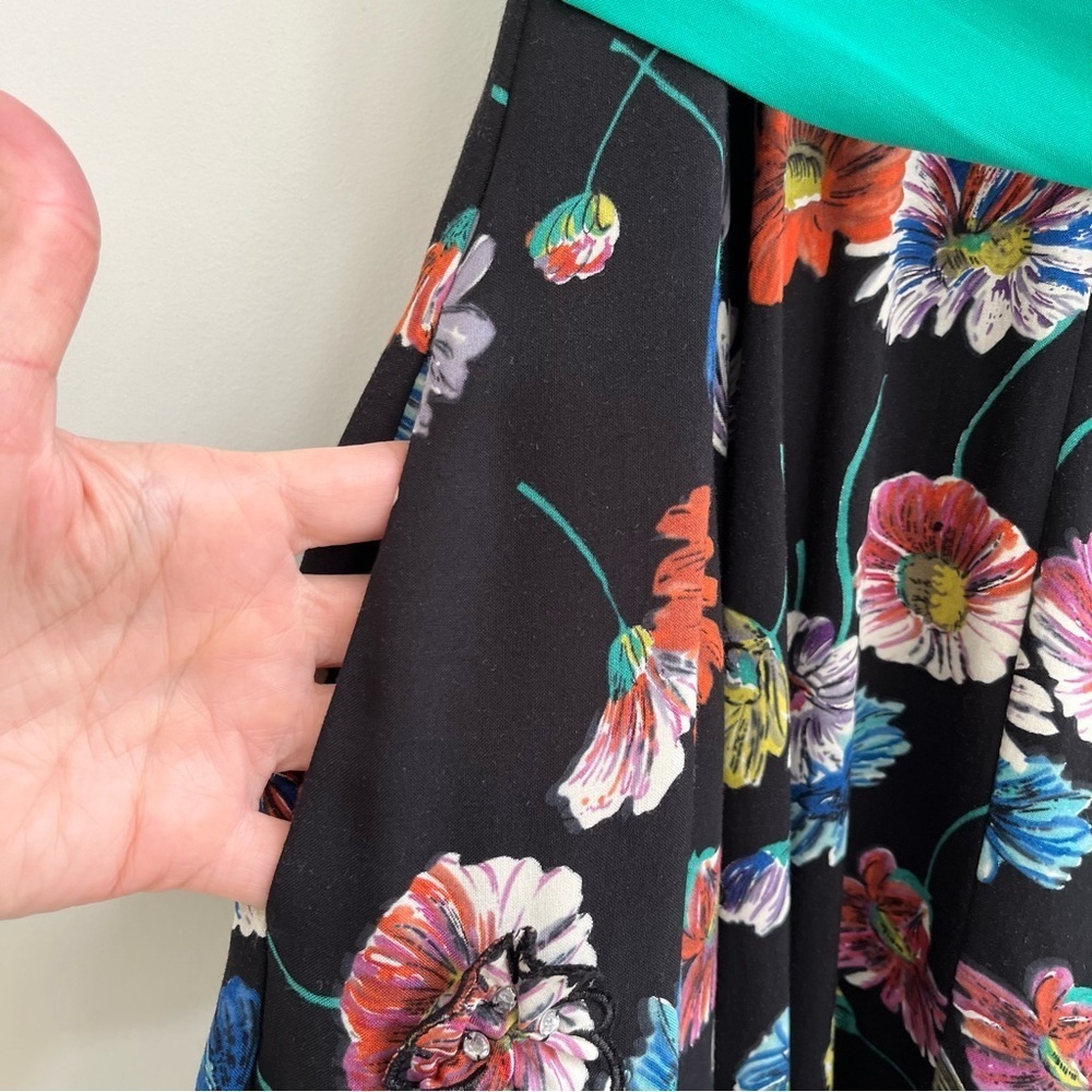 Anthropologie Moulinette Soeurs 3D Floral Appliqué Dress Tea Length Black Green - Picture 8 of 12